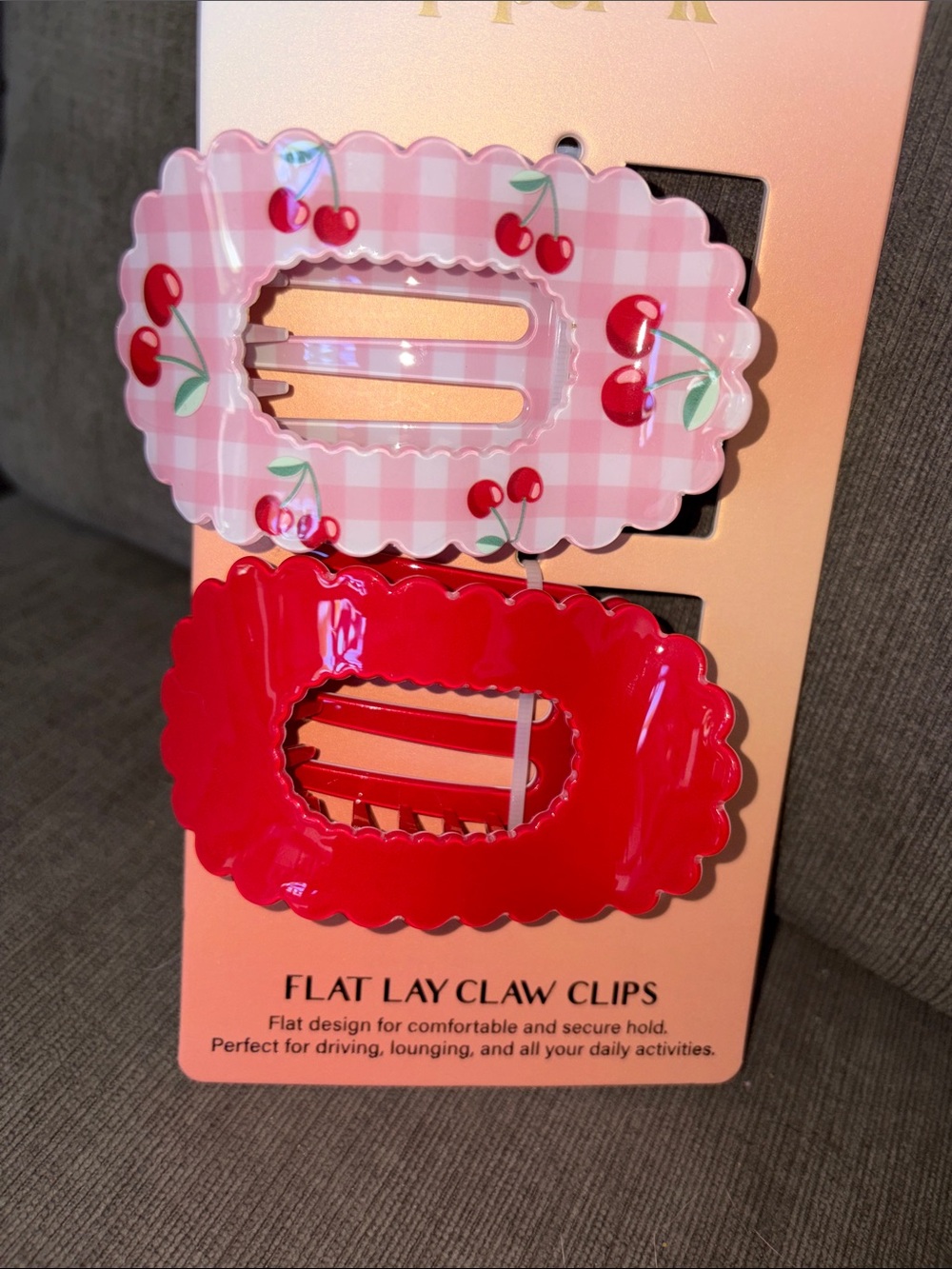 Scalloped Red Flat Lay Claw Clip - Set of 2
